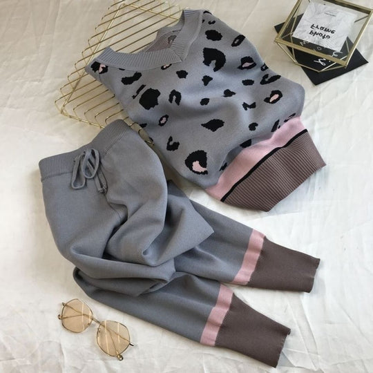 Damen trendiges Strickset mit grafischen Details EB