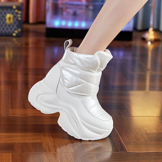 Damen modische Winterstiefel mit gefüttertem Innenraum und innovativem Design EB