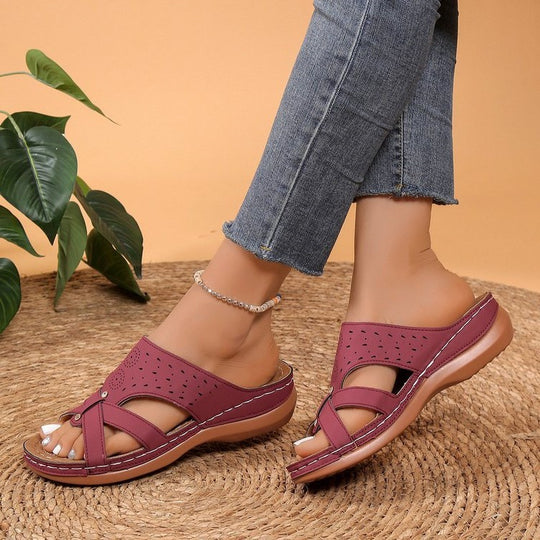 Damen Relaxsandalen mit perforiertem Obermaterial und anatomischer Fußbettung EB
