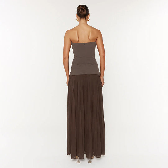 Damen Elegantes Maxikleid mit tailliertem Oberteil und fließendem Rock EB