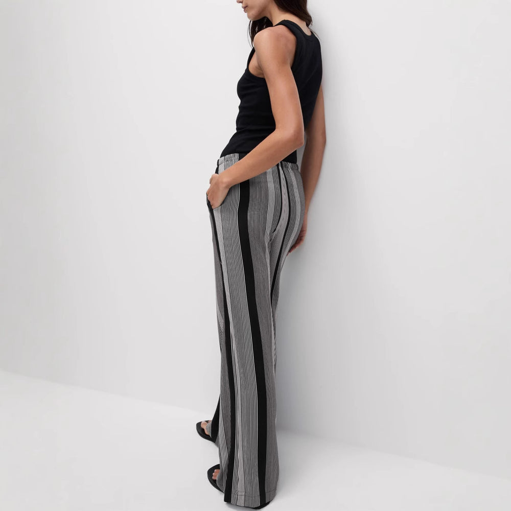 Damen Weit geschnittene Sommerhose mit elastischem Bund EB