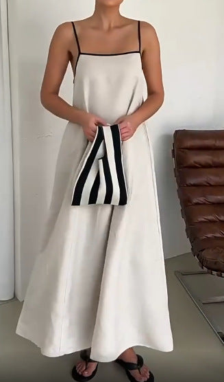 Damen Sommerliches Maxikleid mit schmalen Spaghettiträgern und fließendem Schnitt EB