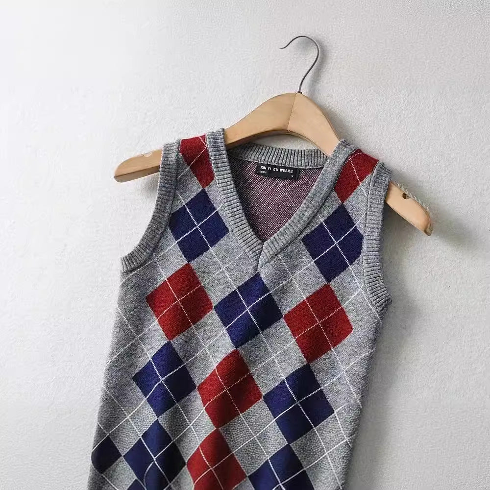 Damen Schickes Strickoberteil mit V-Ausschnitt und Karomuster EB
