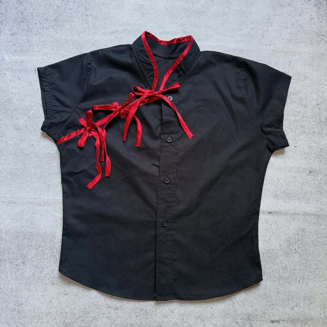 Damen Urbanes Karo-Top mit raffinierten Rüschendetails EB