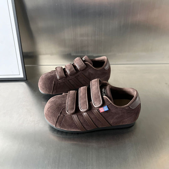 Damen Sportliche Sneakers mit praktischem Klettverschluss aus hochwertigem Wildleder EB