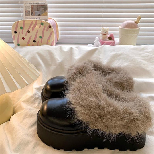 Damen Flauschige Clogs mit hochwertigem Kunstfell und robuster Sohle EB