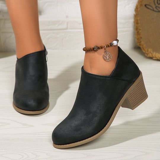 Damen kurze Stiefelette mit seitlichem Reißverschluss gepolstertem Komfortfußbett und stabilem Blockabsatz EB