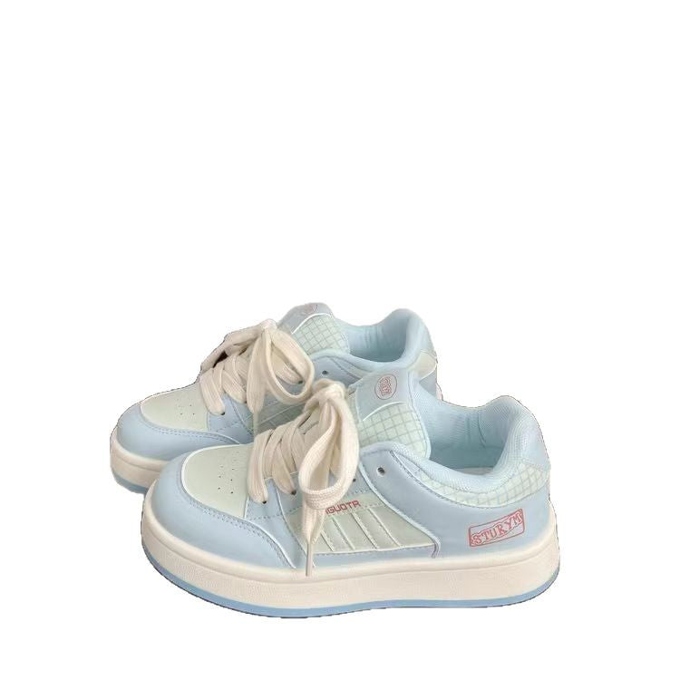 Damen Sportliche Plateau-Sneaker mit ausgeprägtem Schnürsystem und trendigem Design EB