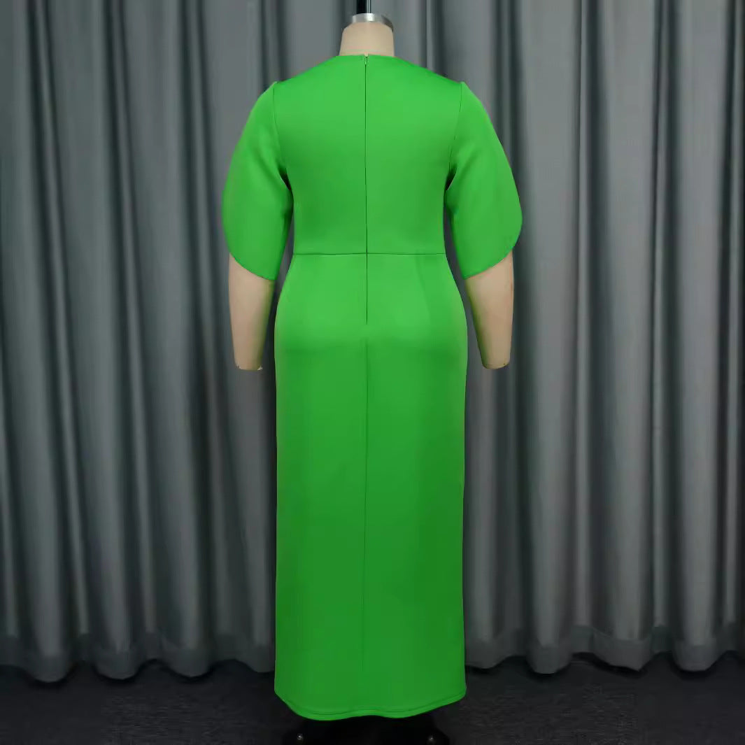 Damen Glamouröses Maxikleid mit funkelndem Fransenkragen EB
