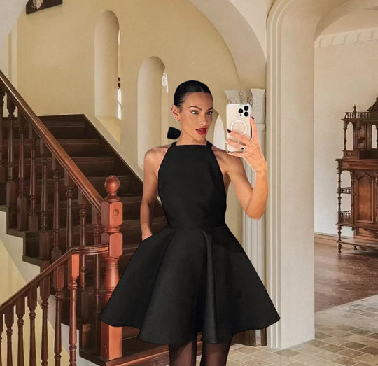 Damen Verspieltes Cocktailkleid mit schwingendem Rock und offenem Rückenausschnitt EB