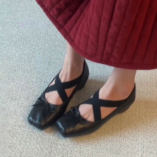 Damen Ballerinas mit elastischen Kreuzriemen und dekorativem Schleifendetail EB