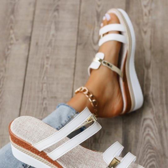 Damen Wedge-Sandaletten mit stylischem Riemen-Design und komfortablem Fußbett EB