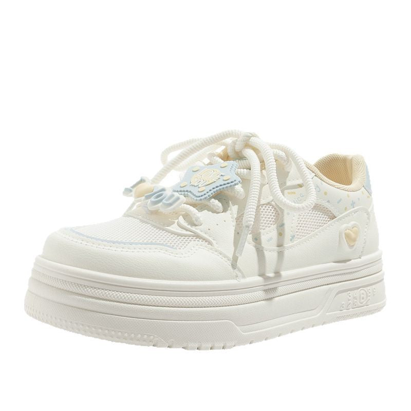 Damen Sneakers mit verspieltem Herzen-Motiv und atmungsaktiver Oberflächenstruktur EB