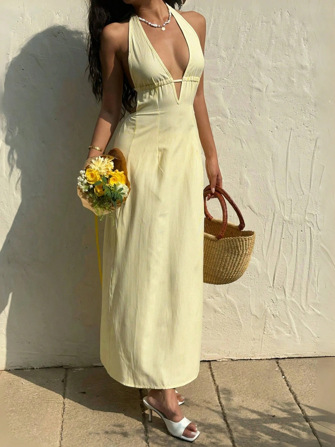 Damen Maxikleid mit tiefem V-Ausschnitt und raffiniertem Streifenmuster EB