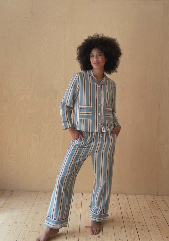 Damen Pyjama-Set mit modischem Streifenmuster EB