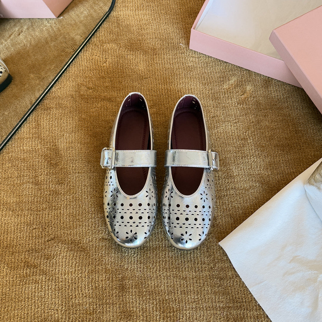 Damen Ballerinas mit hochwertiger Metalloberfläche und dekorativem Riemchen EB