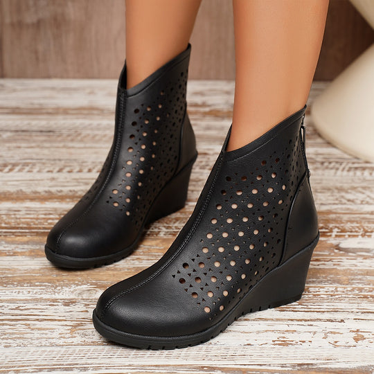 Damen Wedge-Stiefeletten mit perforiertem Obermaterial EB