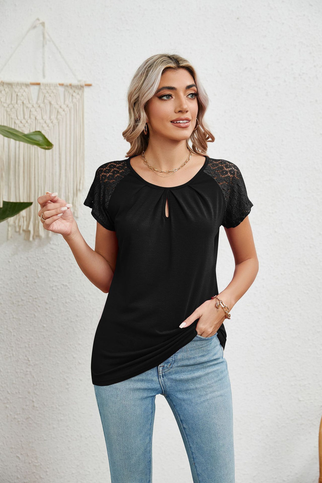 Damen T-Shirt mit Spitzendetails EB