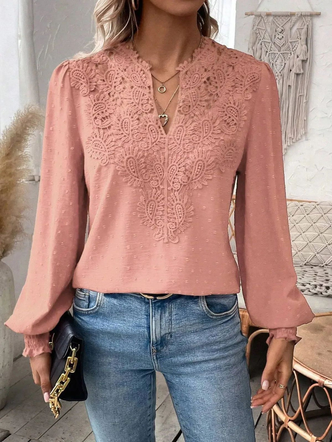 Damen nan Spitzenapplikation V-Ausschnitt Bluse mit Strukturpunkt, gerafften Manschetten und leicht taillierter Silhouette EB