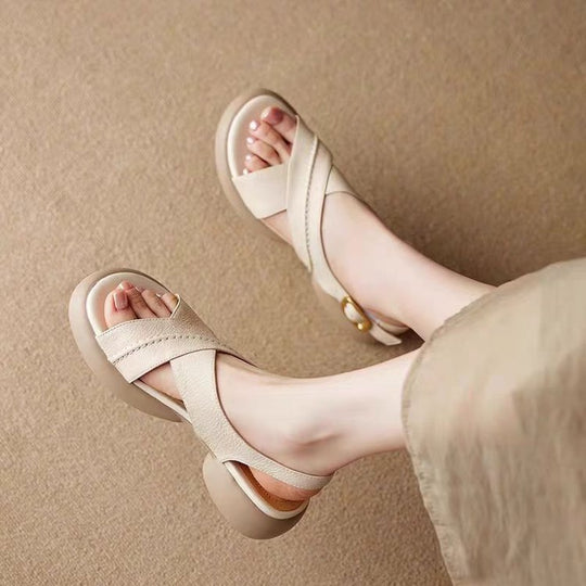 Damen Komfortable Plattform-Sandalen mit verstellbaren Riemen und anatomisch geformtem Fußbett EB