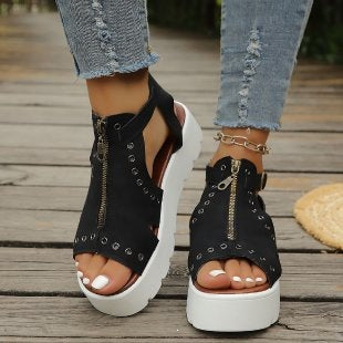 Damen Plattform-Sandalen mit Reißverschluss und dekorativen Ösen EB