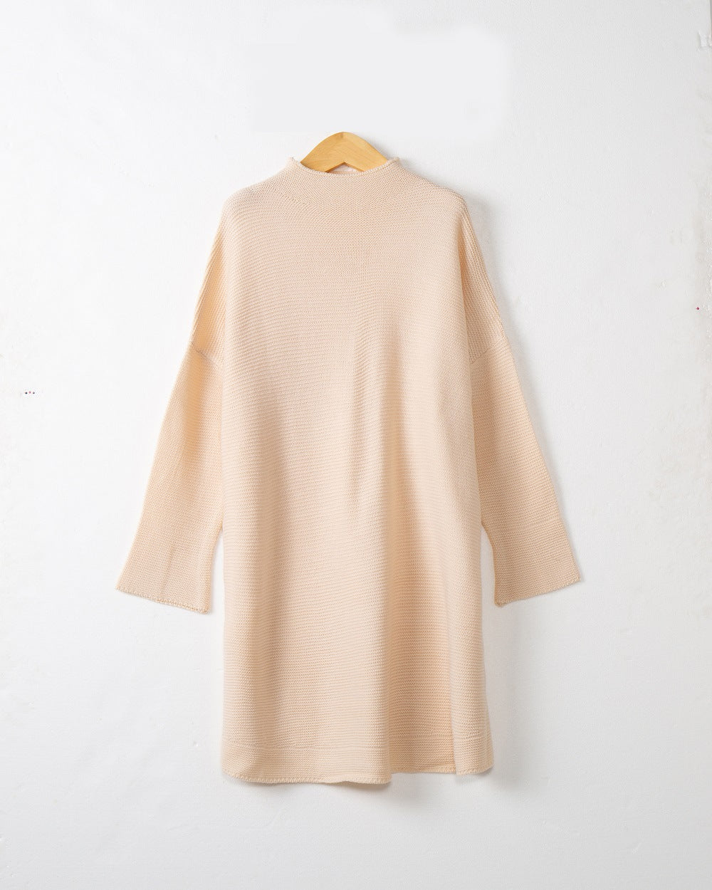 Damen Großer Rollkragenpullover aus weichem Strick EB