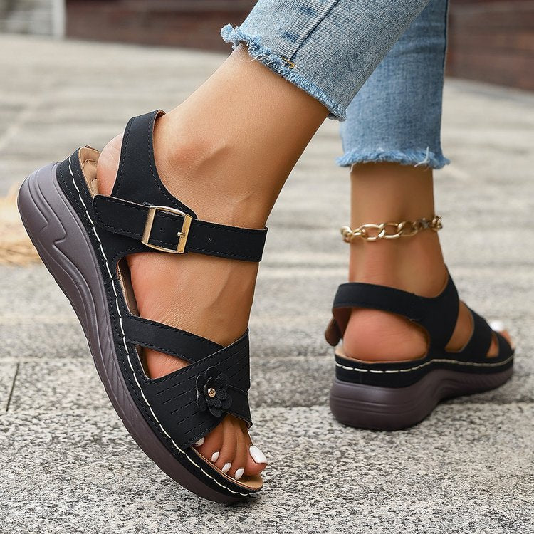 Damen Elegante Sandalen mit verstellbaren Riemen und ergonomischem Fußbett EB