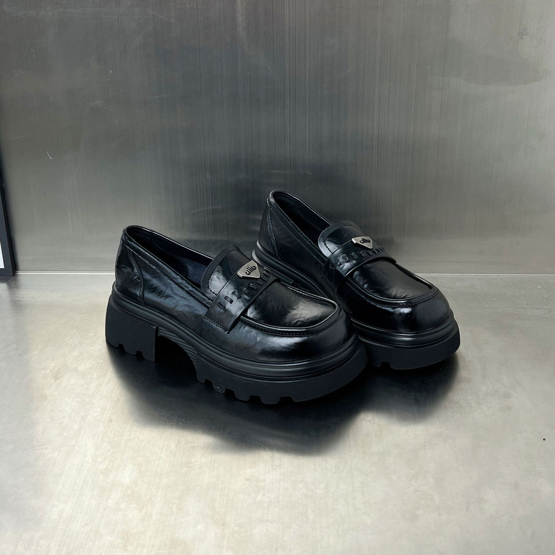 Damen modische Clogs mit klobiger Sohle und glänzender Lederoberfläche EB