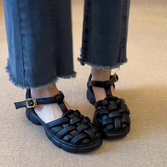 Damen Komfortable Badesandalen im stilvollen Flecht-Design EB