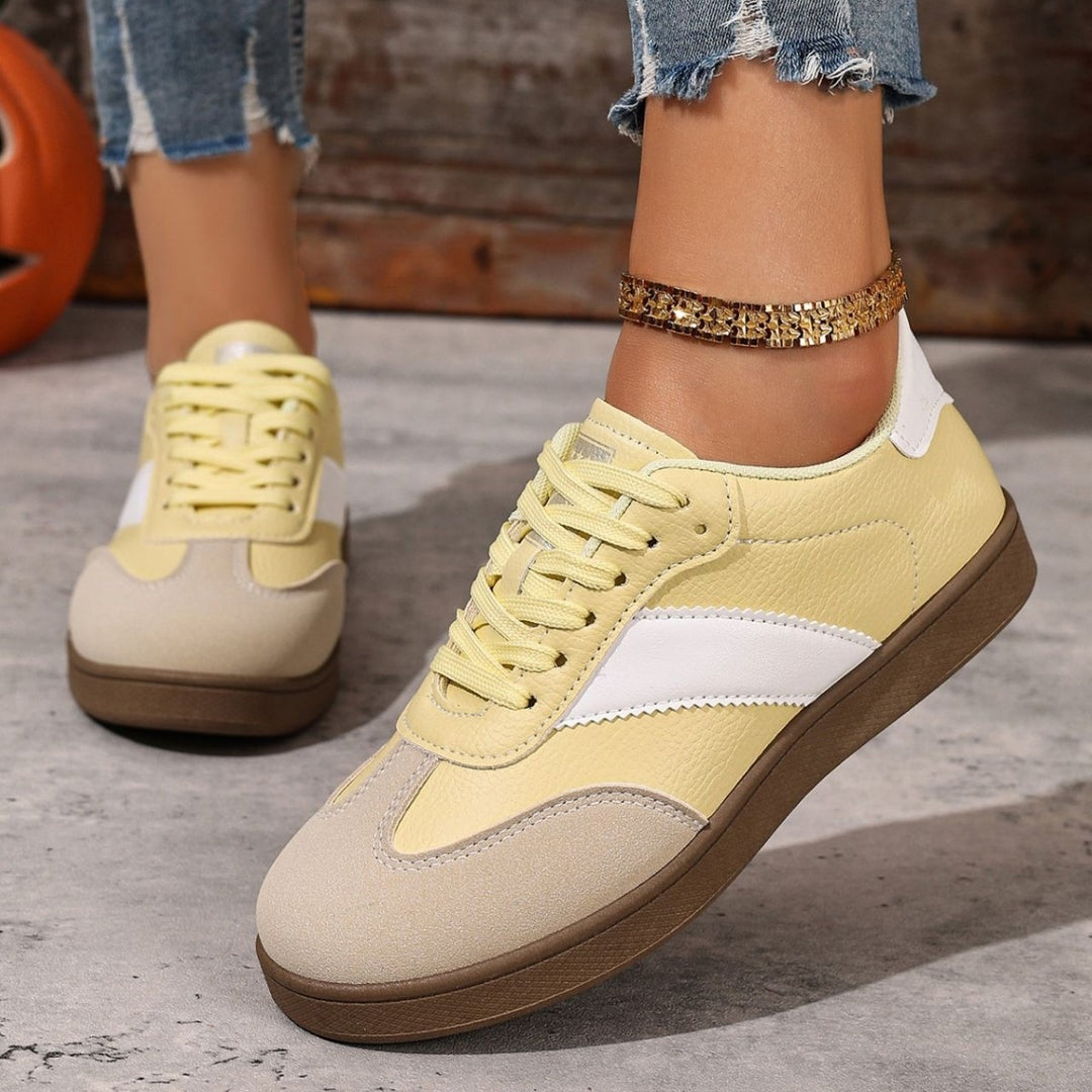 Damen Modische und komfortable Sneakers mit metallic Oberfläche EB