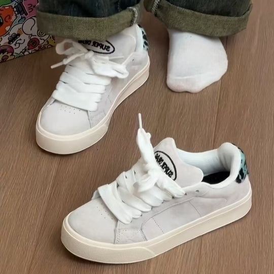 Damen Sneaker im sportlichen Retro-Design EB