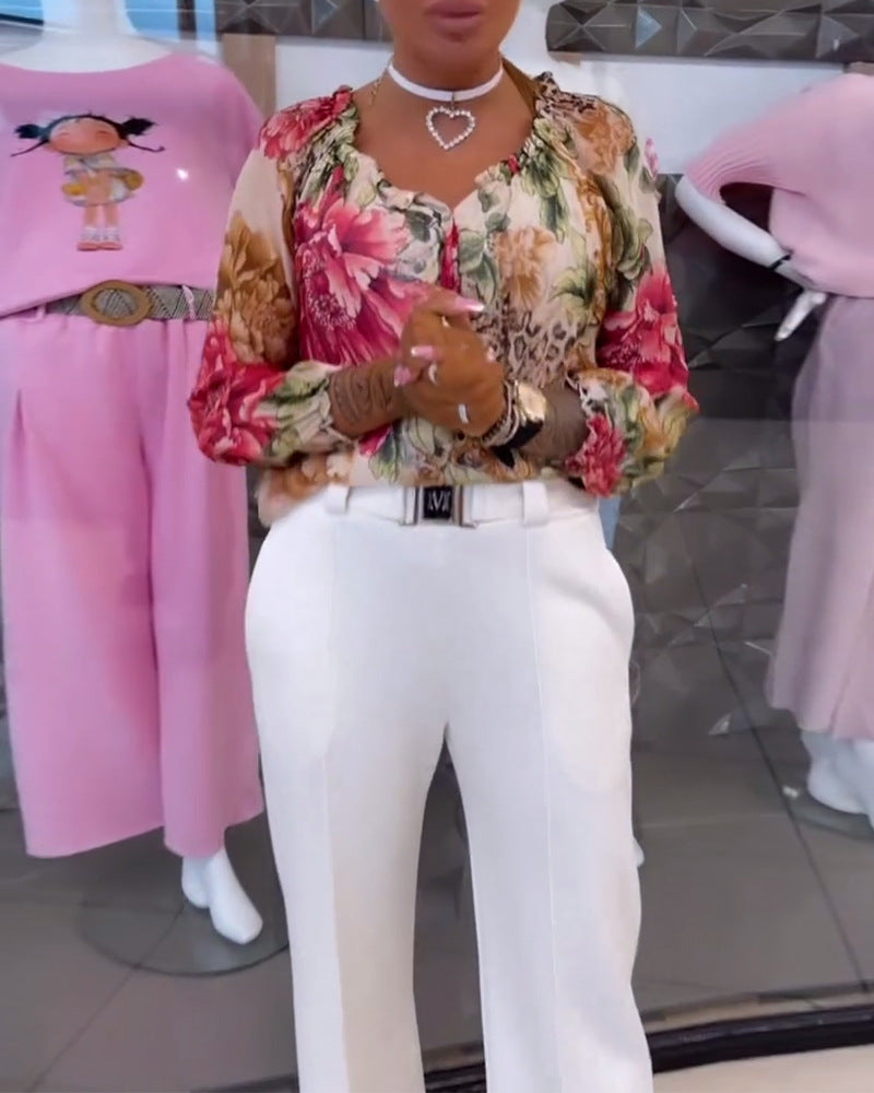 Damen nan leichte Satinbluse mit Animal- und Floralprint, Rüschenkragen, V-Ausschnitt und Manschettenärmeln EB