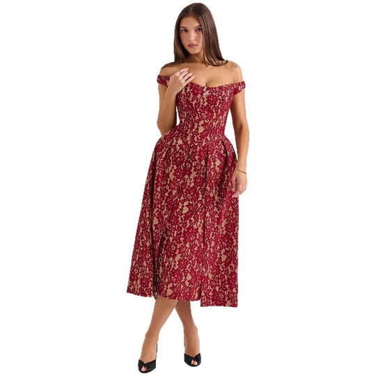 Damen Abendkleid mit raffinierten Spitzenapplikationen und elegantem Schnitt EB