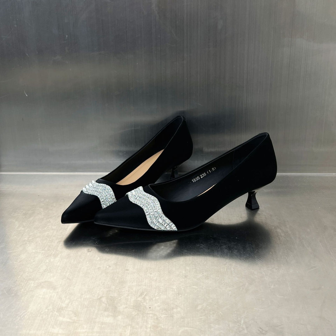 Damen elegante Pumps mit funkelnden Strassdetails EB