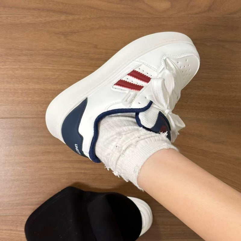 Damen Sportliche Sneakers mit bequemer Sohle EB
