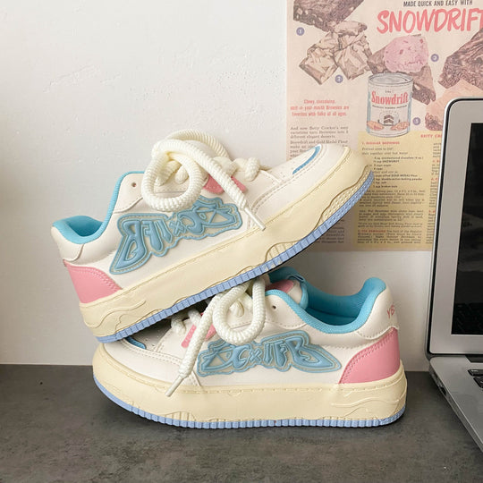 Damen Bequeme Sneakers mit buntem Design und atmungsaktiven Details EB