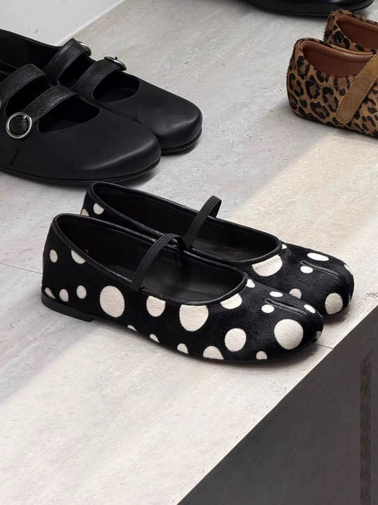 Damen Ballerinas mit trendigem Punktdesign und bequemer Passform EB