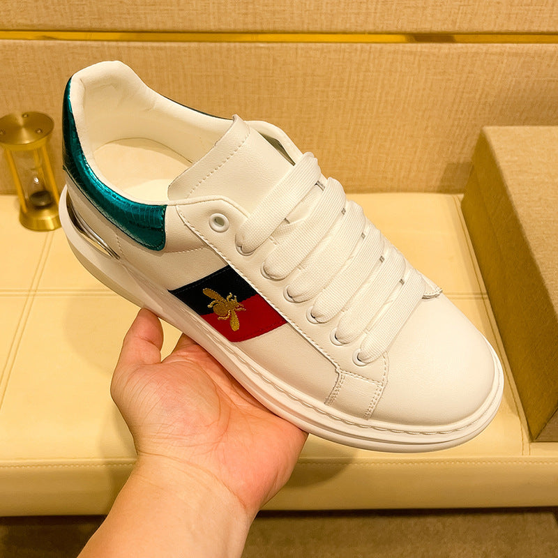 Damen Modische Sneakers mit buntem Akzent und elegantem Design EB