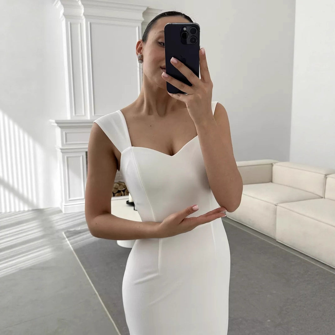 Damen Wickelkleid mit elegantem Herzausschnitt und schwingendem Saum EB