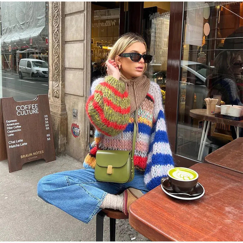 Damen Kuscheliger Strickpullover mit auffälligem Farbdesign EB