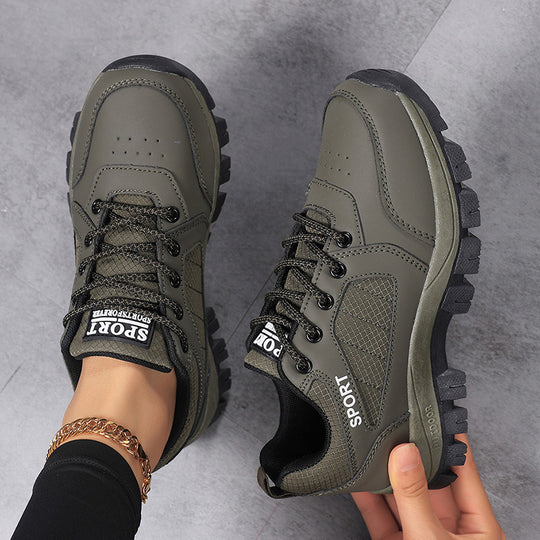 Herren nan robuster Schnür-Freizeitsneaker mit tiefem Stollenprofil, gepolstertem Schaft und praktischer Zuglasche EB