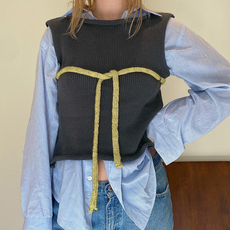 Damen Strickoberteil mit raffinierten Knoten- und Schleifendetails EB