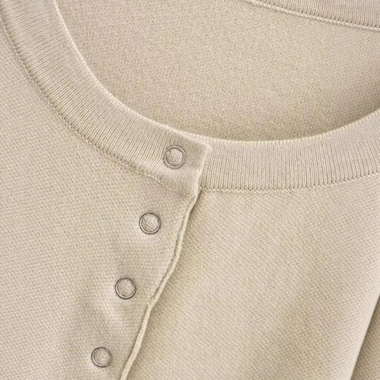 Damen Lässige Strickjacke mit Knopfdetails und voluminösen Ärmeln EB