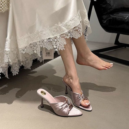 Damen elegante Mules mit raffiniertem Rüschendesign EB