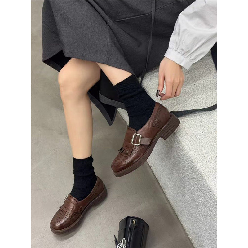 Damen Brogues mit verziertem Riemen EB