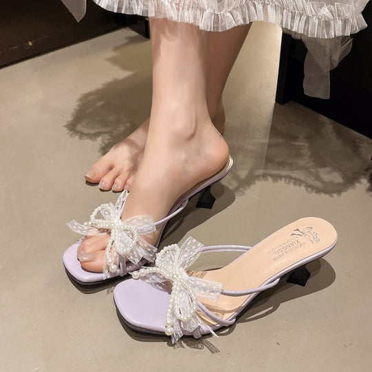 Damen elegante Plateau-Sandaletten mit durchscheinendem Riemen und opulenten Schleifenakzenten EB