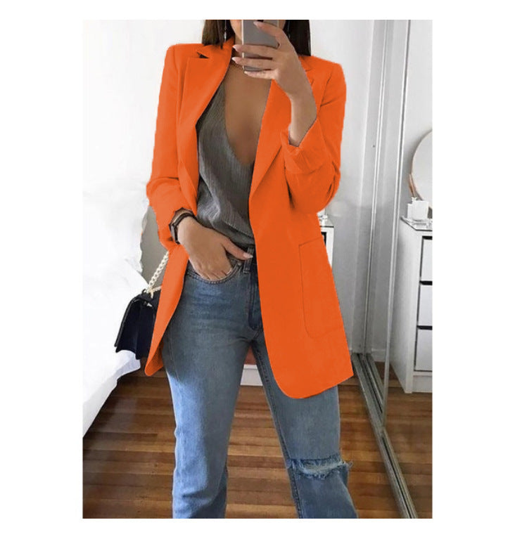 Damen eleganter Blazer mit tailliertem Schnitt und praktischen Taschen EB