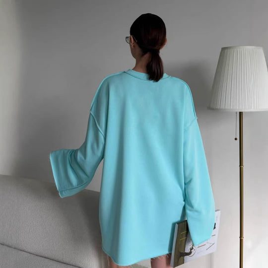 Damen oversized Sweatshirt-Kleid mit ausgefranstem Saum und weiten Glockenärmeln Eichborn Berlin