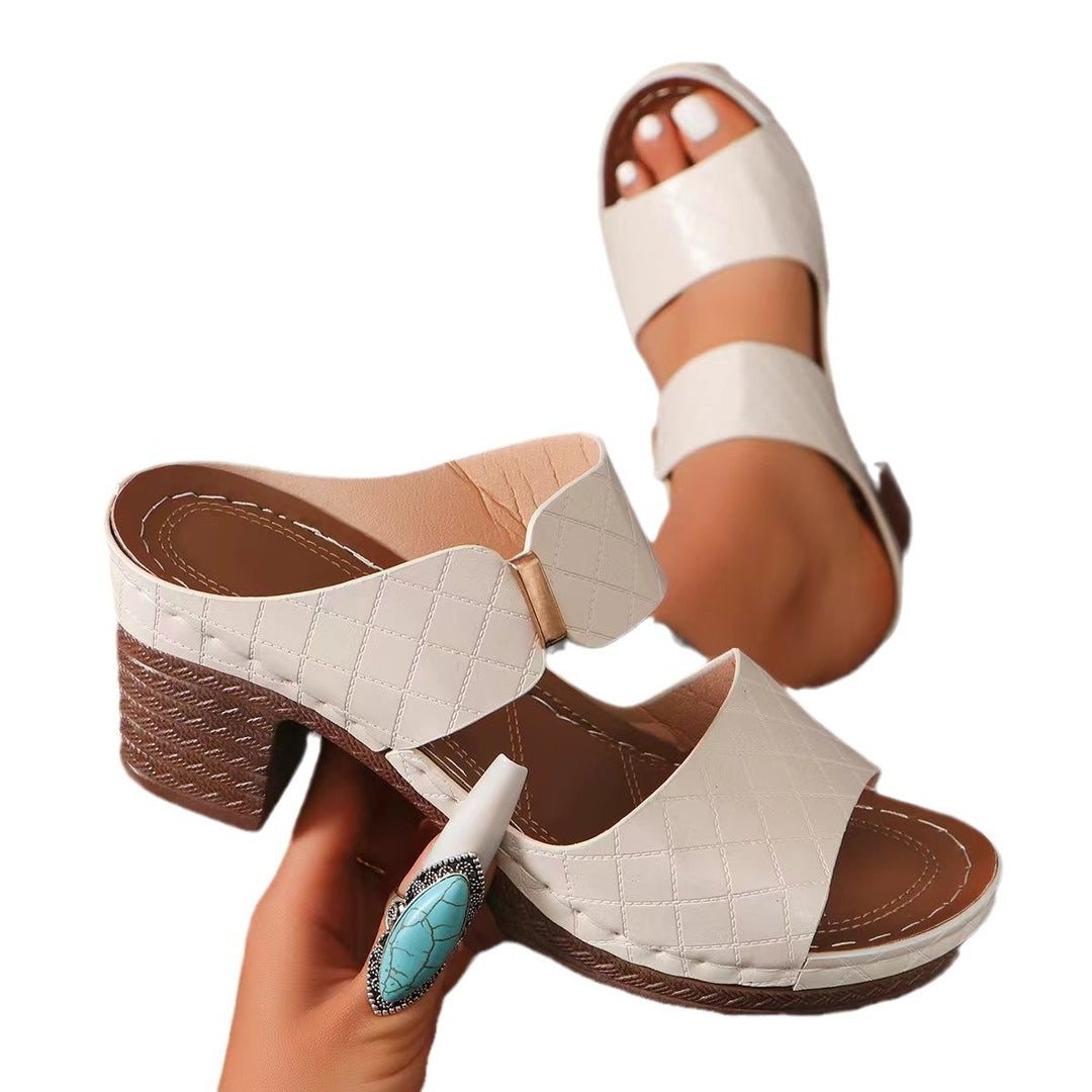 Damen Bequeme Blockabsatz-Sandalen mit modischem Schnitt und verstellbarem Riemen EB