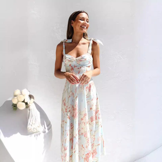Damen Sommerliches Blumenkleid mit elegantem Spaghettiträger-Design EB